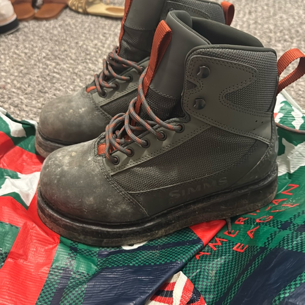 Simms waterproof wading boots felt sole